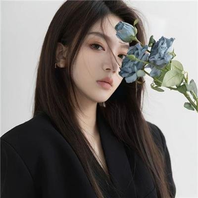 练气3000层，开局收女帝为徒